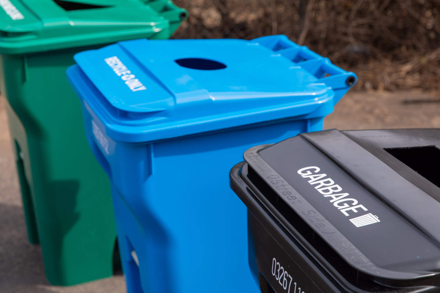 Trash Cans - Metro Cold-StorMetro Cold-Stor